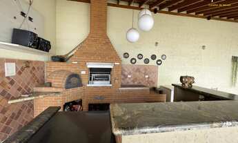 Imagem 5: Casa Térrea em Condomínio Espaçosa com 5 Dormitórios, Piscina, Área Gourmet e Mezanino, Vi