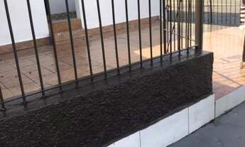 Imagem 7: Casa Térrea com 3 Dormitórios, Garagem Coberta para 2 Carros, Edícula Completa com 2 Dormi