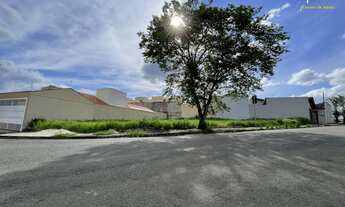 Imagem: Amplo Terreno de Esquina com 411m² em Portal