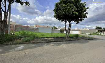 Imagem 5: Belo Terreno de Esquina com 364m² Plano em Recanto da Água Branca, Piracicaba-SP