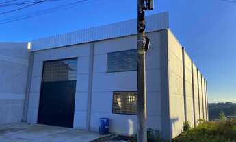 Imagem 6: Pavilhão Galpão / depósito com 4 vagas na garagem