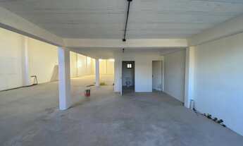 Imagem 5: Pavilhão Galpão / depósito com 4 vagas na garagem