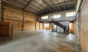 Imagem 6: Pavilhão Galpão / depósito com 2 banheiros