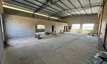 Imagem 3: Pavilhão Galpão / depósito com 2 banheiros