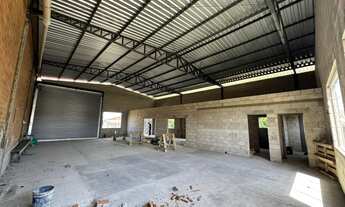 Imagem 4: Pavilhão Galpão / depósito com 2 banheiros