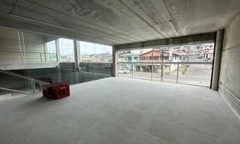 Imagem 3: Pavilhão Galpão / depósito com 2 banheiros