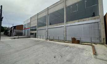 Imagem 2: Pavilhão Galpão / depósito com 2 banheiros