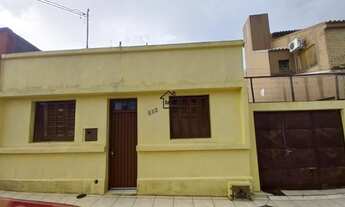 Imagem: Casa com 4 Dormitorio(s) localizado(a) no