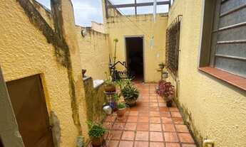 Imagem 3: SOBRADO CENTRAL EM RUA CALÇADA