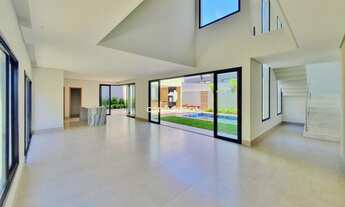 Imagem: CA0156 - SOBRADO ALPHAVILLE II EM SÃO JOSE