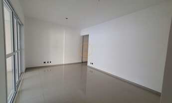 Imagem 2: Apartamento 2 Dormitórios sendo 2 suítes sendo 3a. suíte reversível - Embaré - Santos