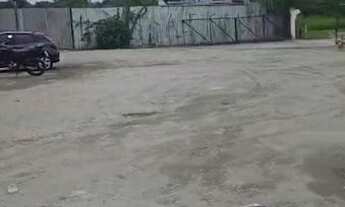 Imagem: Área com 30.000m² - Santos