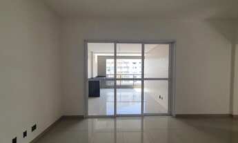 Imagem 2: Apartamento 2 Dormitórios sendo 2 suítes com 3a suíte reversível - Embaré - Santos