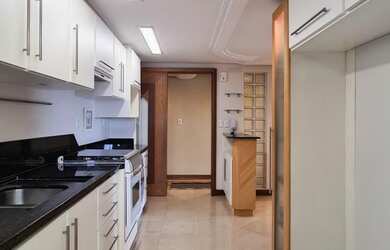 Imagem 2: Excelente apartamento no centro, amplo e desocupado