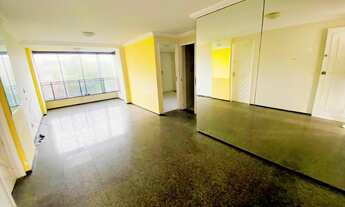 Imagem 3: Petrópolis, 2 dormitórios, 1 suítes, 2 banheiro, 2 vagas na garagem, 70M² de Área Construí