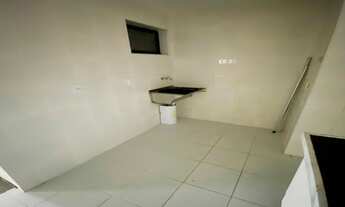 Imagem 7: Petrópolis, 2 dormitórios, 1 suítes, 2 banheiro, 2 vagas na garagem, 70M² de Área Construí