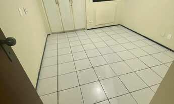 Imagem 6: 2 dormitórios, 1 suítes, 2 banheiro, 2 vagas na garagem