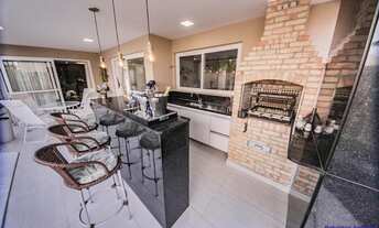 Imagem: 4 dormitórios, 4 suíte, 1 banheiros, 5