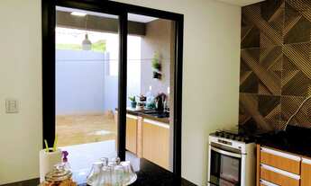 Imagem 7: Oportunidade única: Casa em Condomínio no GOLDEN PARK, Jacareí - Conforto e segurança gara