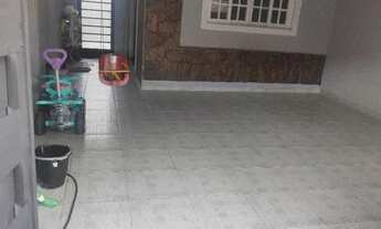 Imagem 4: Venda Imperdível: Casa no Jardim das Indústrias com 3 Quartos e Suíte!