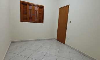 Imagem 2: Casa com 4 Dormitorio(s) localizado(a) no bairro Campo dos Alemães em São José dos Campos