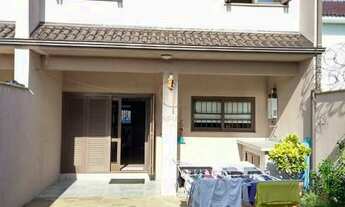 Imagem 3: CASA com 3 dormitórios, suíte 4 banheiros e amplo pátio a venda em Canoas