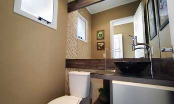 Imagem 4: Sobrado 03 Dormitórios, sendo 01 Suíte, Sótão com Lareira(4o Dorm) e Pátio, Vaga para 02