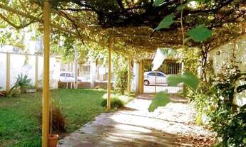 Imagem 3: Ótima Localização no Centro Sobrado 03 Dormitórios e 05 Vagas para Veículos