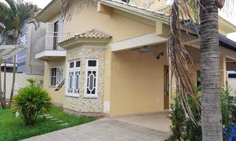 Imagem: SOBRADO 03 DORMITÓRIOS SENDO 02 SUÍTES