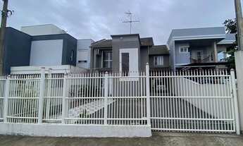 Imagem: SOBRADO DE 04 DORMITÓRIOS COM PÁTIO AMPLO