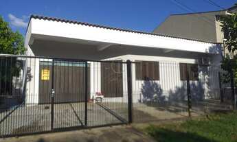 Imagem: CASA 03 DORM 04 VAGA de garagem, região