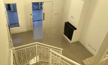 Imagem 6: Casa 3 dormitórios, sendo 1 suíte com 02 vagas em ótima localização