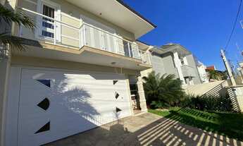 Imagem 2: EXCELENTE SOBRADO COM 04 DORMITÓRIOS, SENDO 01 SUÍTE, NO MOINHOS DE VENTO EM CANOAS