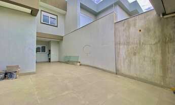 Imagem 4: SOBRADO COM TRÊS SUÍTES NO MONTSERRAT