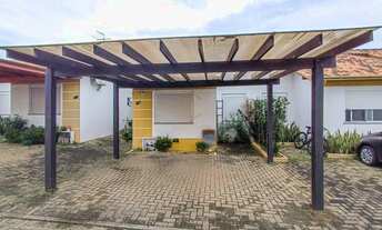 Imagem 2: Casa de 03 dormitórios com pátio e 02 vagas de garagens