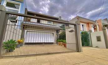 Imagem 2: Sobrado Alto padrão com 3 dorm-suíte - no Montserrat