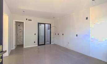 Imagem 4: CASA NOVA DE 02 DORMITÓRIOS COM SUÍTE E DUAS VAGAS DE GARAGENS COBERTAS NO BAIRRO OLARIA