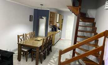 Imagem 6: Sobrado 2 dormitórios, com pátio e fechamento retrátil, próximo ao Centro