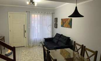 Imagem 4: Sobrado 2 dormitórios, com pátio e fechamento retrátil, próximo ao Centro