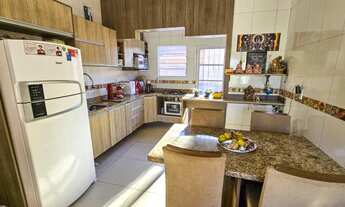 Imagem 6: CASA TÉRREA DE 03 DORMITÓRIOS COM EDÍCULA E ESPAÇO PARA PISCINA ,02 VAGAS DE GARAGENS NO B