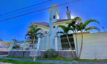 Imagem 3: SOBRADO SEMI MOBILIADO COM 4 DORM-SUÍTE - SÓTÃO- PISCINA - NO MOINHOS DE VENTO