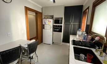 Imagem 6: Lindo apartamento com 164 m2 privativos, 3 dormitórios, sendo uma suíte com sacada, vaga d