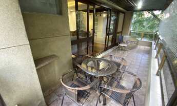 Imagem 5: Lindo apartamento com 164 m2 privativos, 3 dormitórios, sendo uma suíte com sacada, vaga d