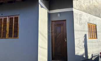 Imagem: Casa com 2 dormitórios em pequeno condominio