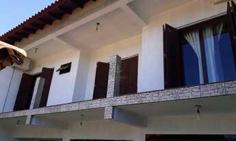 Imagem 2: SOBRADO GUAJUVIRAS, 3 dormitórios, 5 banheiro, 4 vagas na garagem, 280M² de Área Construíd