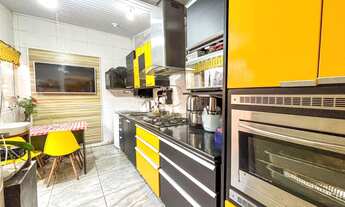 Imagem 3: ÓTIMA CASA COM TETO RETRÁTIL, MÓVEIS PLANEJADOS DE 02 DORMITÓRIOS, VAGA DE GARAGEM COBERTA