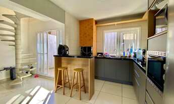 Imagem 2: CASA DE 3 DORMITÓRIOS (1 COM SUÍTE) À VENDA MOINHOS DE VENTO EM CANOAS