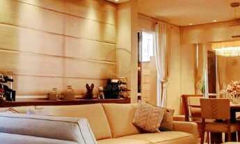 Imagem 7: Sobrado Mobiliado com 04 Dormitórios, transf. em 03 Dormitórios, Closet, Sótão , Pátio e 0