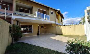 Imagem 2: Sobrado com 3 dormitórios no bairro Nossa Senhora das Graças