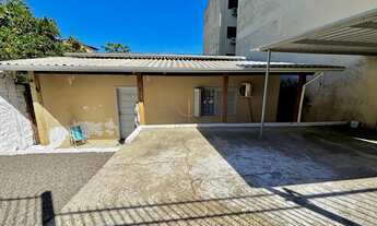 Imagem 6: Casa térrea com 3 dormitórios, duas vagas, amplo pátio. Excelente localização